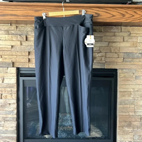 Tail Women's Black Ankle Pants - Picture 8 of 16